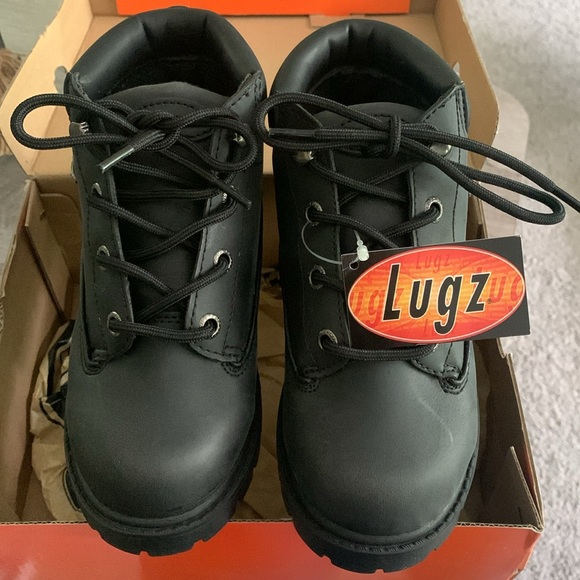 Young boys size 12 Lugz black lace up boots- new with tags, in original box! - Picture 4 of 5